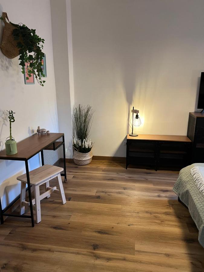 Stylish Apartment 3 Km Away From Duomo - Netflix, Wi-Fi, All Comforts Included Milan Exterior photo