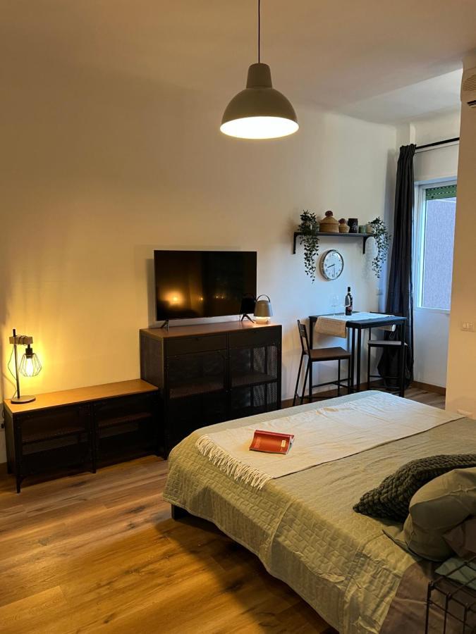 Stylish Apartment 3 Km Away From Duomo - Netflix, Wi-Fi, All Comforts Included Milan Exterior photo
