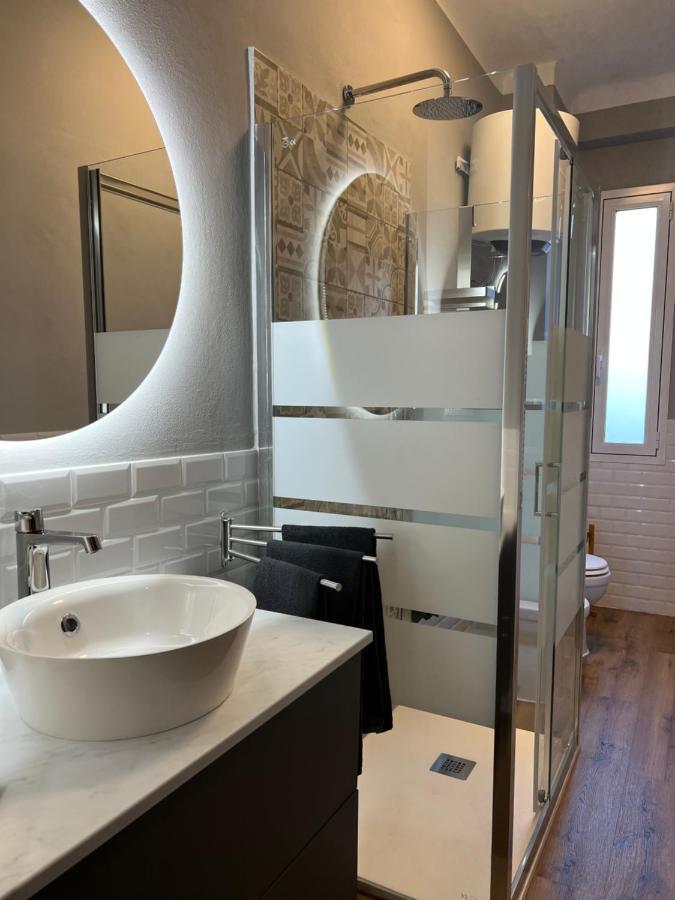 Stylish Apartment 3 Km Away From Duomo - Netflix, Wi-Fi, All Comforts Included Milan Exterior photo