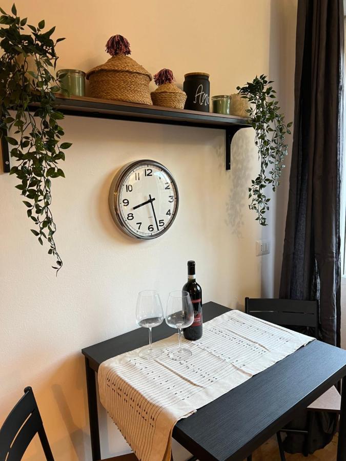 Stylish Apartment 3 Km Away From Duomo - Netflix, Wi-Fi, All Comforts Included Milan Exterior photo