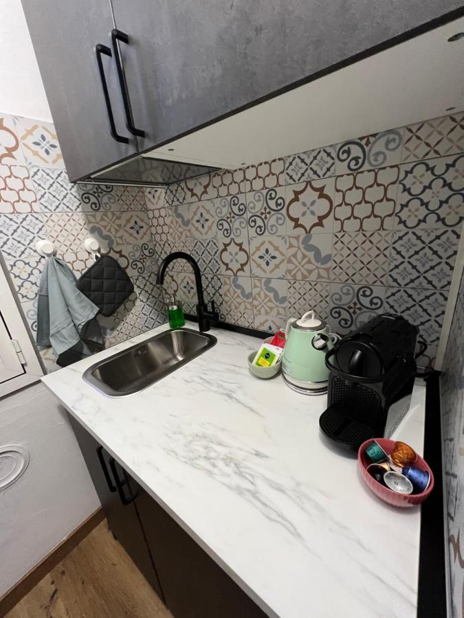 Stylish Apartment 3 Km Away From Duomo - Netflix, Wi-Fi, All Comforts Included Milan Exterior photo